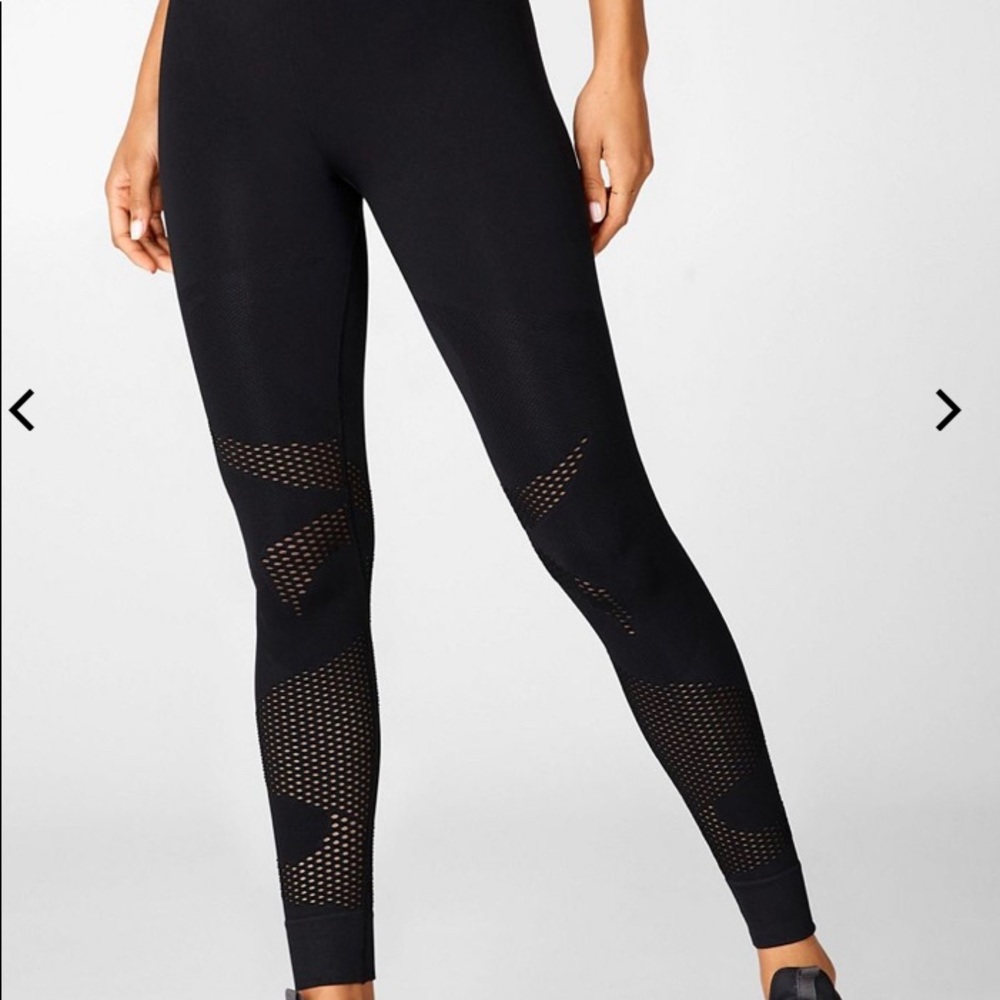 NWOT Fabletics 7/8 Leggings Sz XS